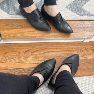 3 for 15$🌸 ALDO size 7 - genuine leather black shoes